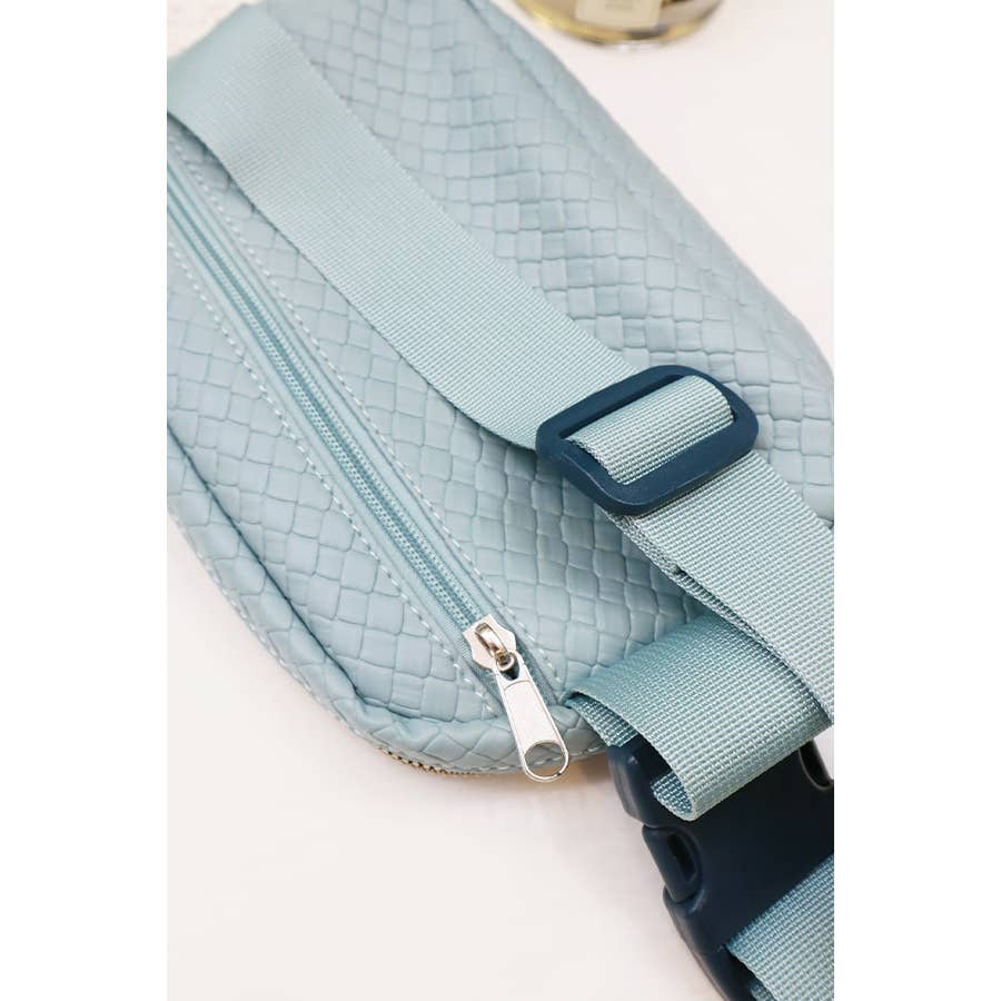 Fashionable Soft PU Crossbody Bag: BLACK / ONE