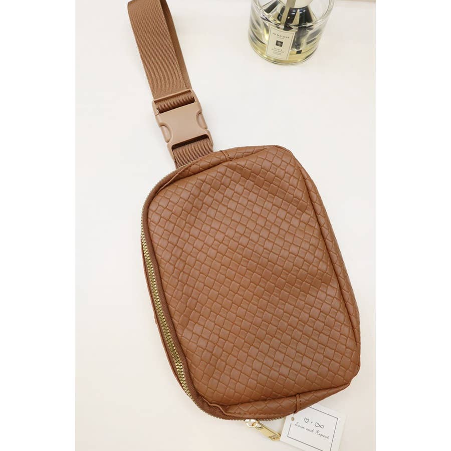 Fashionable Soft PU Crossbody Bag: BLACK / ONE