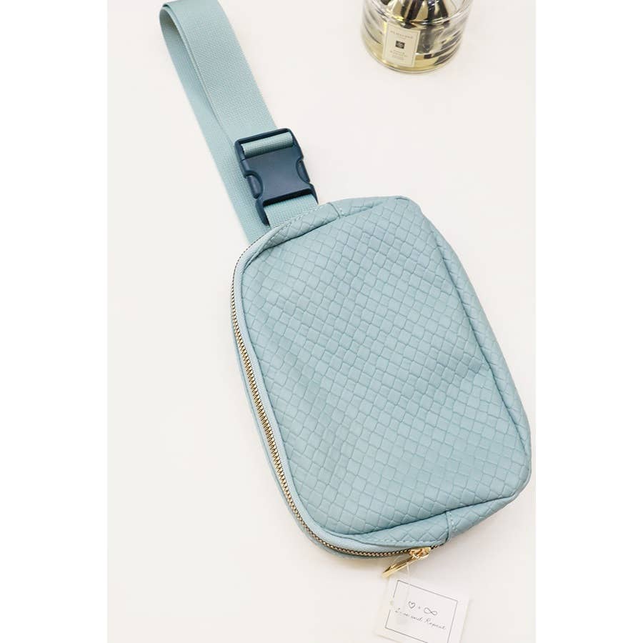 Fashionable Soft PU Crossbody Bag: BLACK / ONE