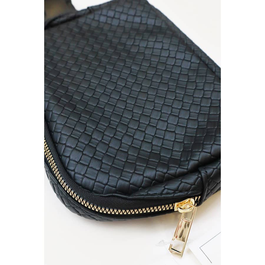 Fashionable Soft PU Crossbody Bag: BLACK / ONE