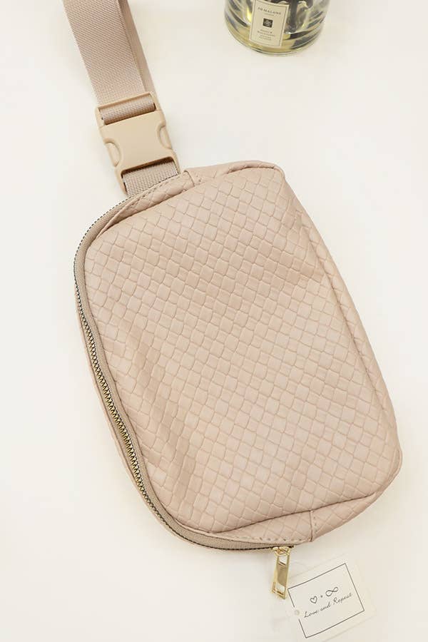 Fashionable Soft PU Crossbody Bag: BLACK / ONE